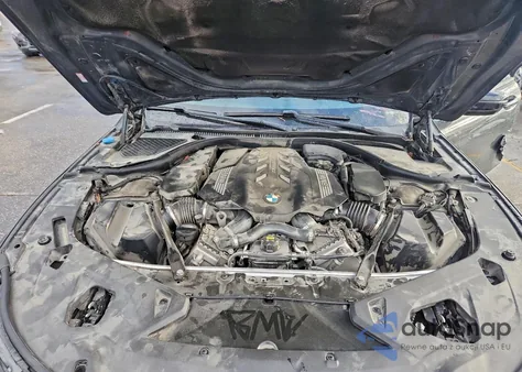 2021 BMW M850Xi z USA, uszkodzony, nr VIN WBAGV8C09MCF86664